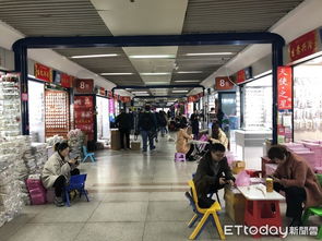 直击义乌 国际商贸城带风向 玩具抢搭猪年ip爆红
