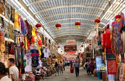 霍尔果斯 边境贸易新商机与商品批发贸易揭秘