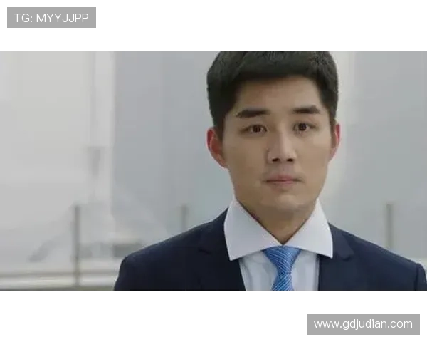 《终极面试》:一场关于野心、人性与真相的极致博弈